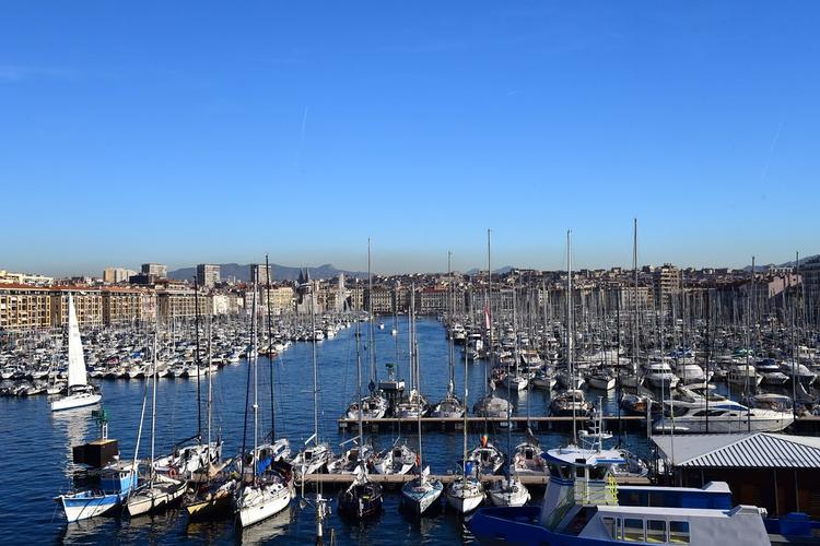 Comment trouver le meilleur déménageur à Marseille (13000) à l’aide de notre comparateur ?